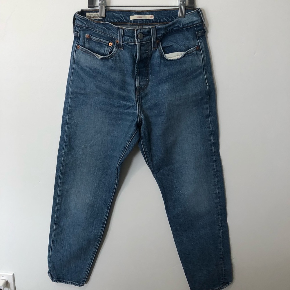 Levi's Wedgie Straight Women's Blue Jeans